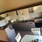 Greenvilla Park Apartment *