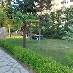 Greenvilla Park *
