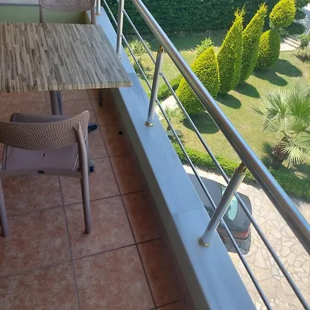 Greenvilla Park Apartman