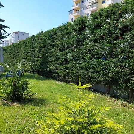 Greenvilla Park Apartament *