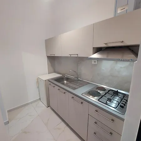 Greenvilla Park Apartment