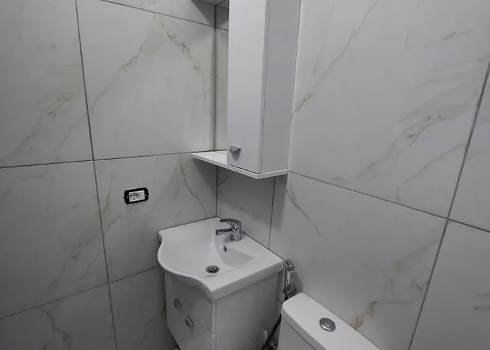 Greenvilla Park Apartment *